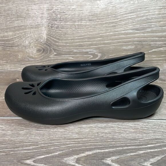 Crocs Taylor Slingback Slip On Women’s Size 9 Black Rubber Comfort Flat Sandals - Picture 3 of 11